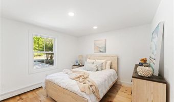 95 Capstan St, Jamestown, RI 02835
