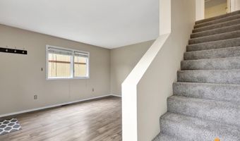 7676 Snow View Dr, Anchorage, AK 99507