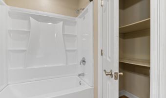 70 Peach St, Austin, AR 72007