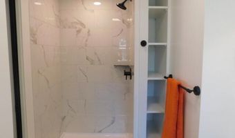 27 Maxwell Ln, Bangor, ME 04401