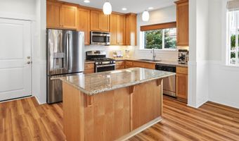 230 MARITIME Ln, Astoria, OR 97103