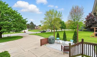 704 Redding Rd, Angola, IN 46703