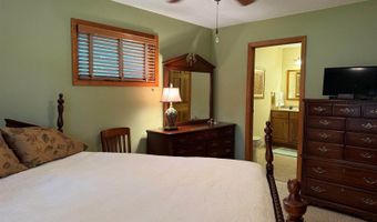 841 Country Club Dr, Akron, IA 51001