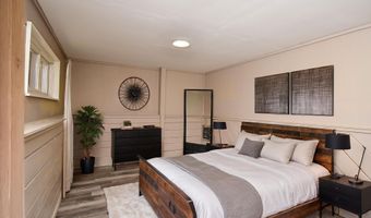 859 Moberg Rd, Becket, MA 01223