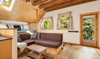 16396 Skyline Dr, Bend, OR 97703