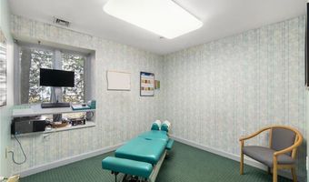 970 Hope St, Bristol, RI 02809