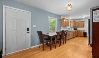 341 Courtland Dr, Appomattox, VA 24522