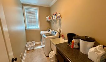 1443 OLMSTED Dr, Bear, DE 19701