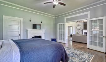 322 Saluda Ave, Batesburg, SC 29006