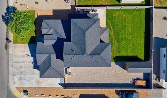 3712 Ederd Dr, Carlsbad, NM 88220