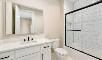 20322 166th St, Basehor, KS 66007