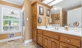 305 Brandon Dr, Beebe, AR 72012