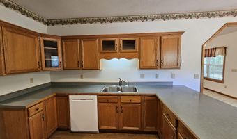 16427 Farm Road 2007, Aurora, MO 65605