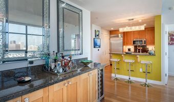 700 W E St 3404, San Diego, CA 92101