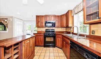 2301 MOUNT EPHRAIM Rd, Adamstown, MD 21710