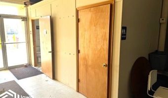 114 E State St, Algona, IA 50511