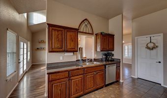 2105 Brunson St, Alpine, TX 79830