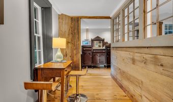 6 Spring St, Chester, CT 06412