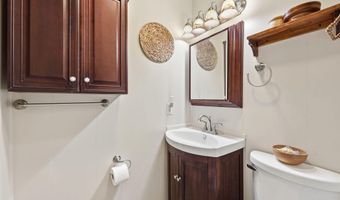 614 Country Club Dr, Arapahoe, NC 28510