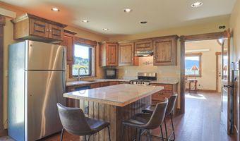 98 CHALET Dr, Alpine, WY 83128