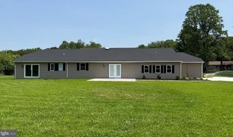104 LAKE FRONT Dr, Dover, DE 19904
