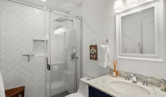 3950 Kalai Waa St C202, Kihei, HI 96753