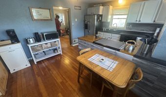 324 SW 10th Ave, Aberdeen, SD 57401