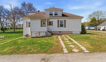 230 School St, Lincoln, RI 02865