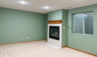 5327 Norris St, Ames, IA 50014