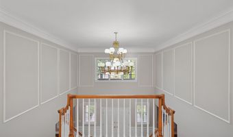 2086 Autumn Hill Dr, Ann Arbor, MI 48103