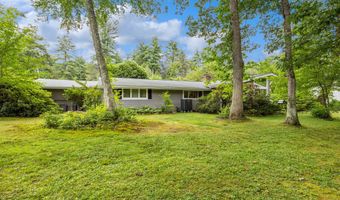 109 Country Club Rd, Avon, CT 06001