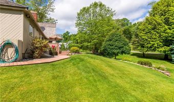429 Woonsocket Hill Rd, North Smithfield, RI 02896