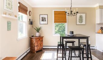 57 Warren Ave, Middletown, RI 02842