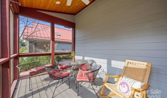 51 Verde Dr, Asheville, NC 28806