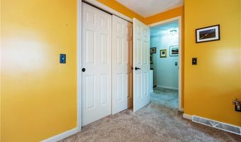 100 Scenery Ln, Johnston, RI 02919