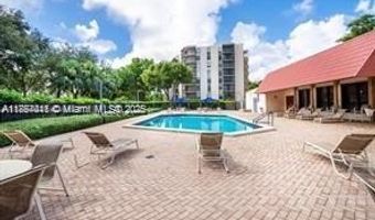 3301 N Country Club Dr 112, Aventura, FL 33180