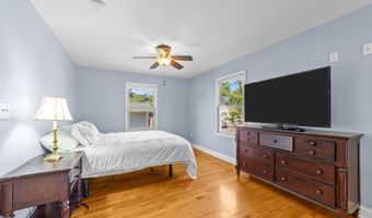 78 Wayside Dr, Aberdeen Twp., NJ 07735