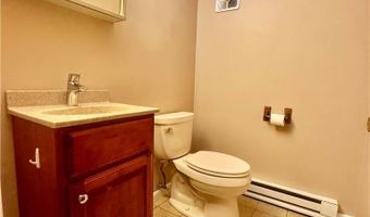 910 N 12th St, Allentown, PA 18102