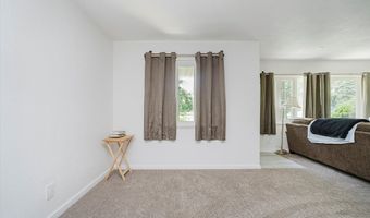 4232 Linden Ln, Anderson, IN 46011