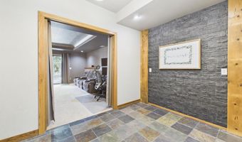 1600 S Parkview Blvd, Brandon, SD 57005