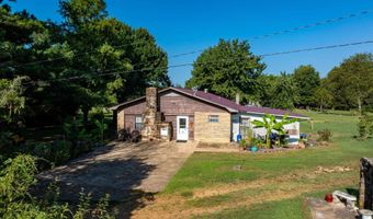 55 Hall Dr, Batesville, AR 72501