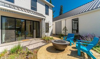 15 NW St Helens Pl # 1 & #2, Bend, OR 97703