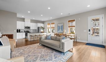 25493 GRASSY MEADOW Dr, Aldie, VA 20105