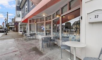 37 Main St, East Greenwich, RI 02818
