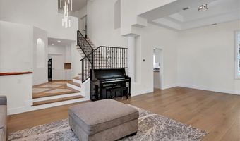 712 S Lost Canyon Rd, Anaheim, CA 92808