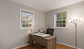 4848 RED FOX Dr, Annandale, VA 22003