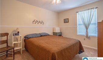 1276 Old Gate Rd, Allen, PA 18067