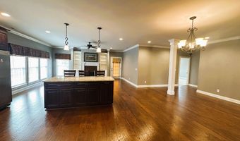 104 Canterbury Cir, Arab, AL 35016
