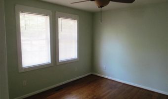 305 Summit St, Aberdeen, NC 28315