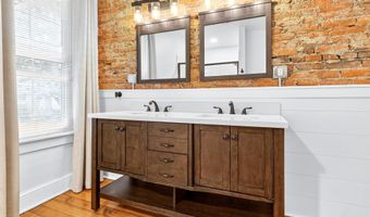 126 N CHARLOTTE St, Lancaster, PA 17603
